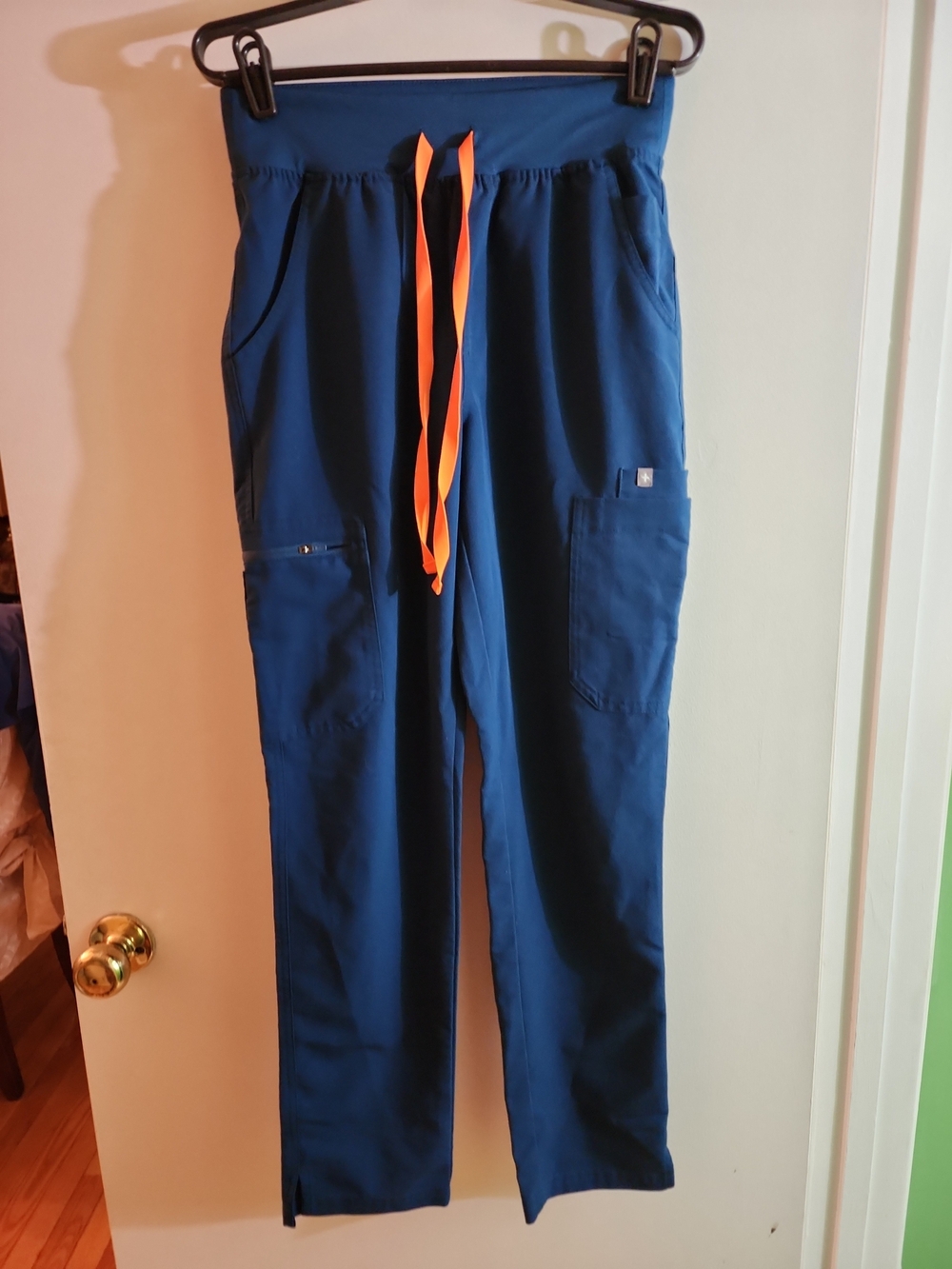 Figs Technical Collection Yola Deep Reef Drawstring Cargo Scrub Pants/ Women"s